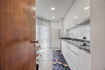 Apartamento T4 para Venda em Custóias, Leça do Balio e Guifões
