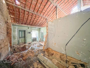 Moradia T3 para Venda em Sepins e Bolho