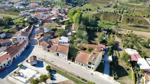 Moradia T3 para Venda em Sepins e Bolho