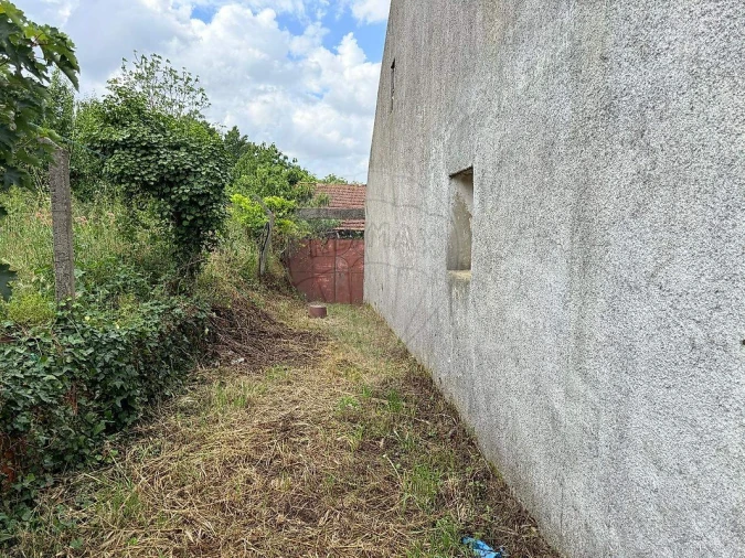 Moradia T3 para Venda em Sepins e Bolho Foto 3