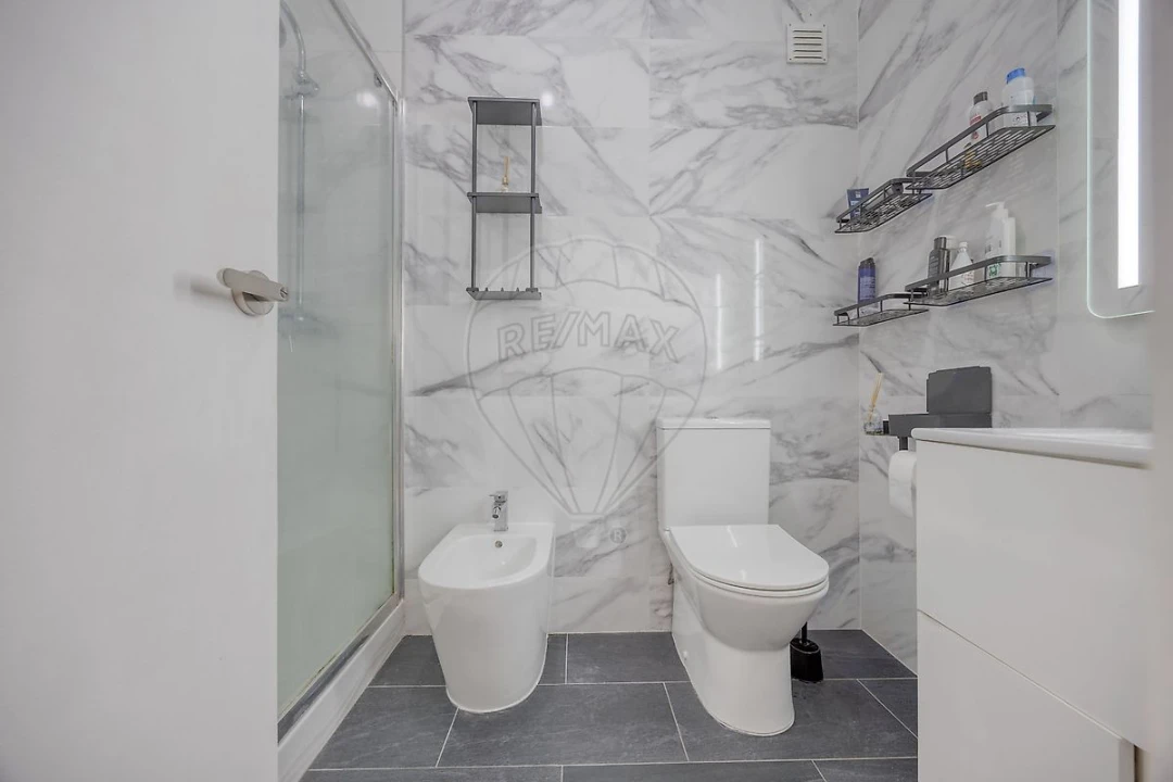 Apartamento T2 para Venda em Oliveira do Douro Foto 11