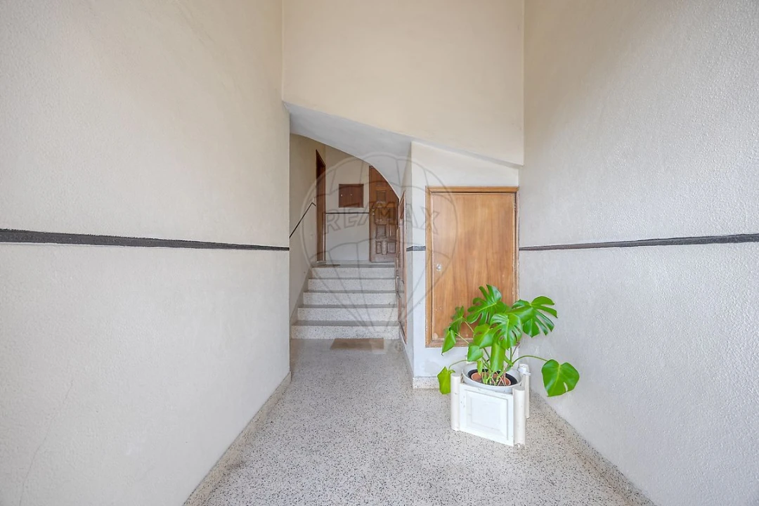 Apartamento T2 para Venda em Oliveira do Douro Foto 5