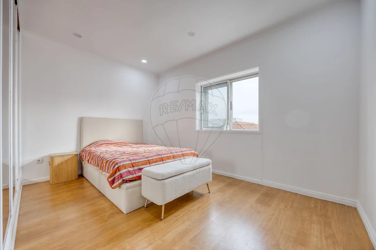 Apartamento T2 para Venda em Oliveira do Douro Foto 16