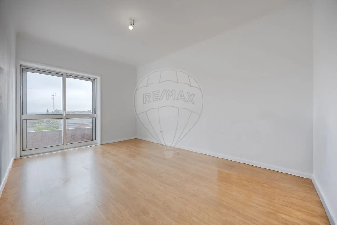 Apartamento T2 para Venda em Oliveira do Douro Foto 12