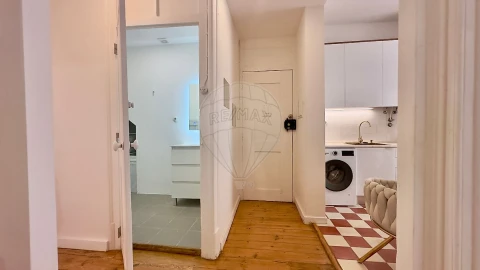 Apartamento T3 para Arrendamento em Alcantara
