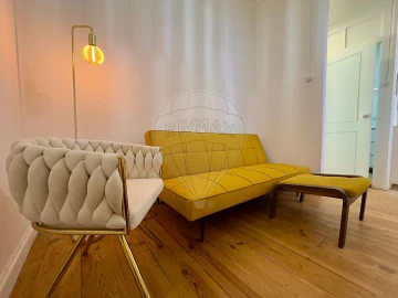 Apartamento T3 para Arrendamento em Alcantara