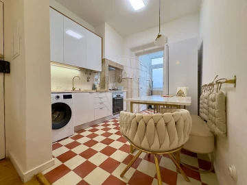 Apartamento T3 para Arrendamento em Alcantara