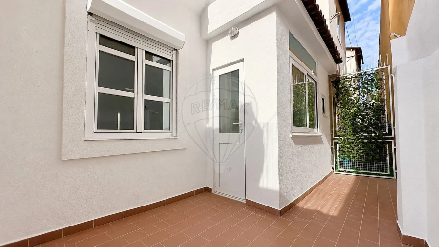 Apartamento T3 para Arrendamento em Alcantara Foto 7