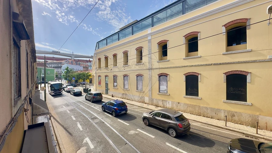 Apartamento T3 para Arrendamento em Alcantara Foto 19