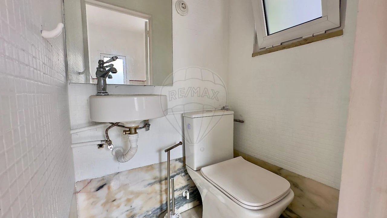 Apartamento T3 para Arrendamento em Alcantara Foto 5