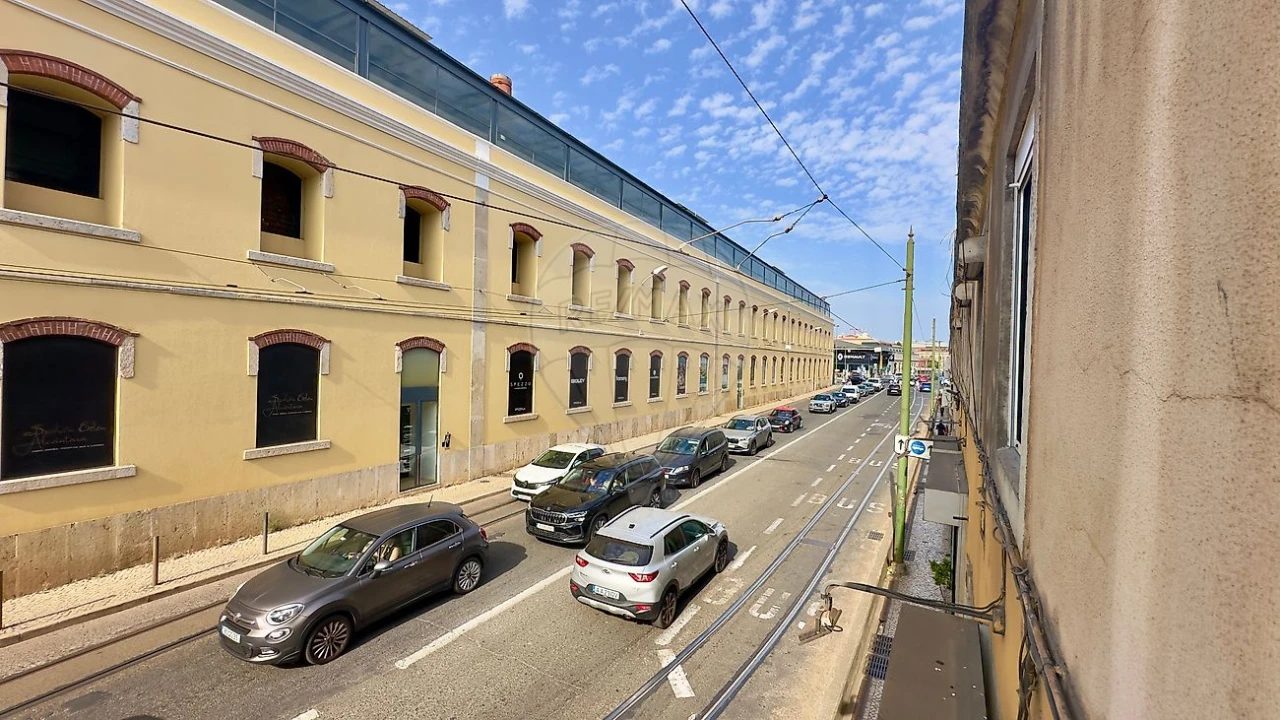 Apartamento T3 para Arrendamento em Alcantara Foto 21