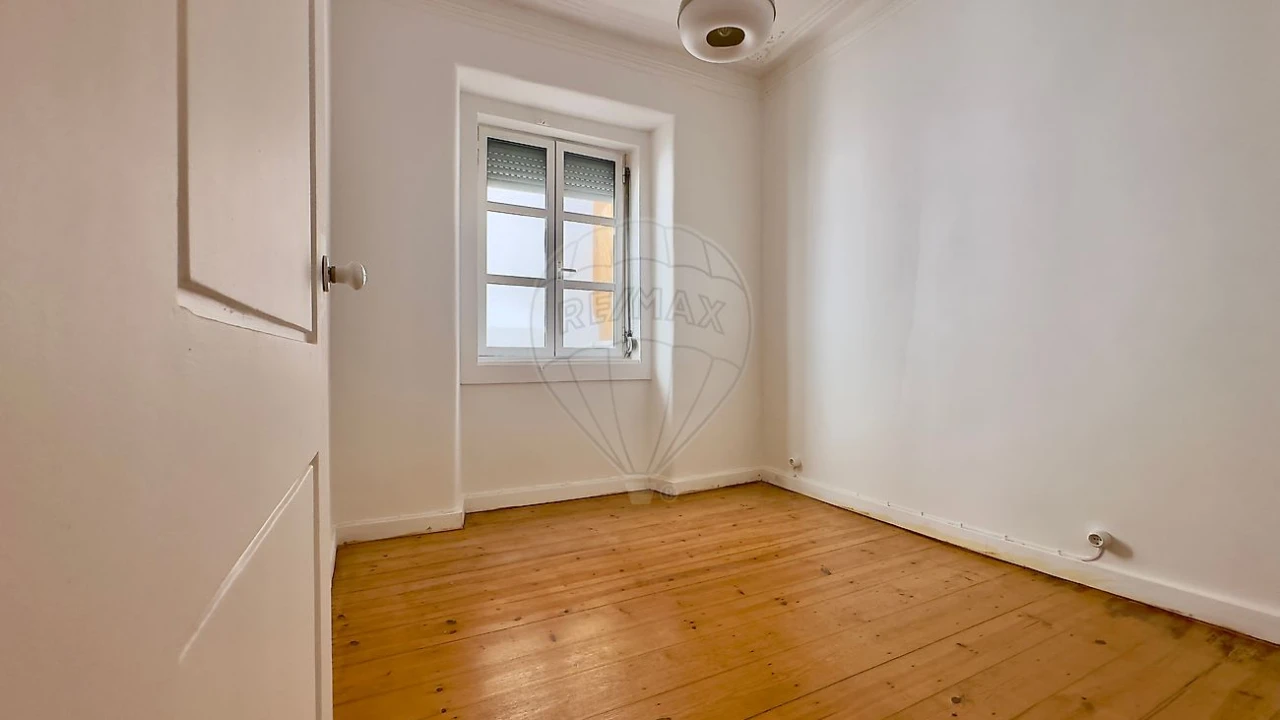 Apartamento T3 para Arrendamento em Alcantara Foto 10