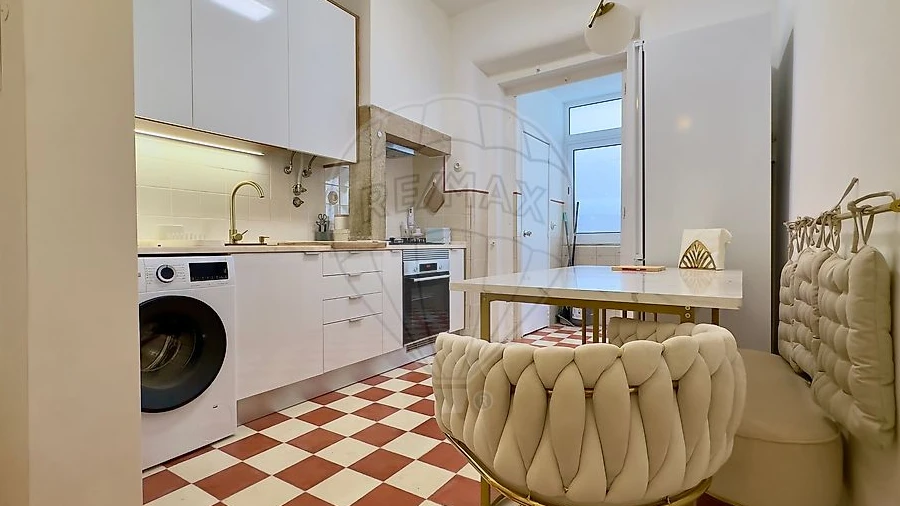 Apartamento T3 para Arrendamento em Alcantara