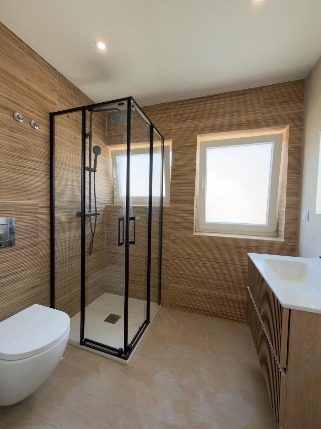 Apartamento T2 para Venda em Carcavelos e Parede Foto 24