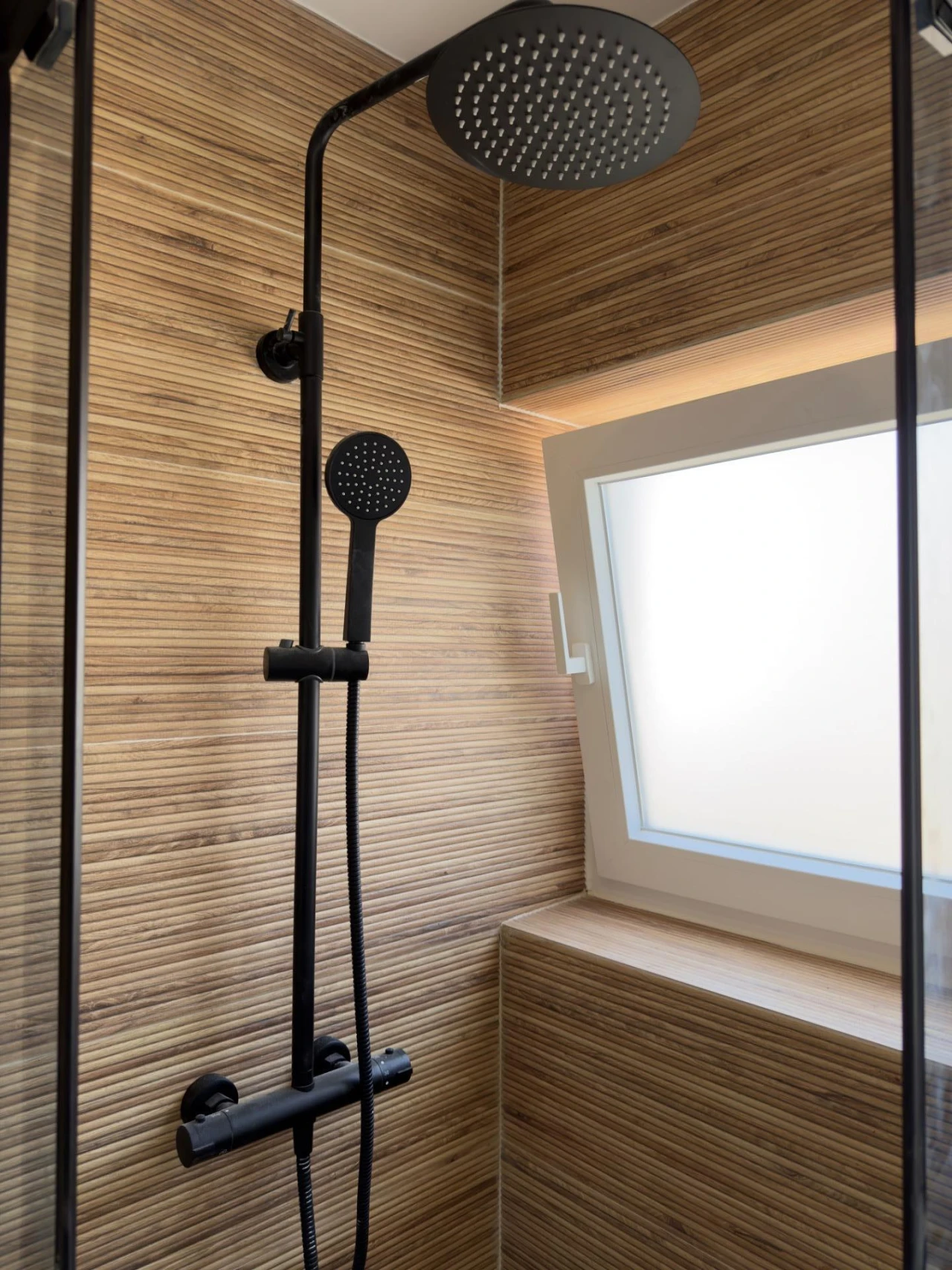 Apartamento T2 para Venda em Carcavelos e Parede Foto 28
