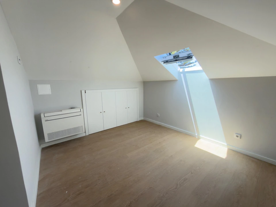 Apartamento T2 para Venda em Carcavelos e Parede Foto 30