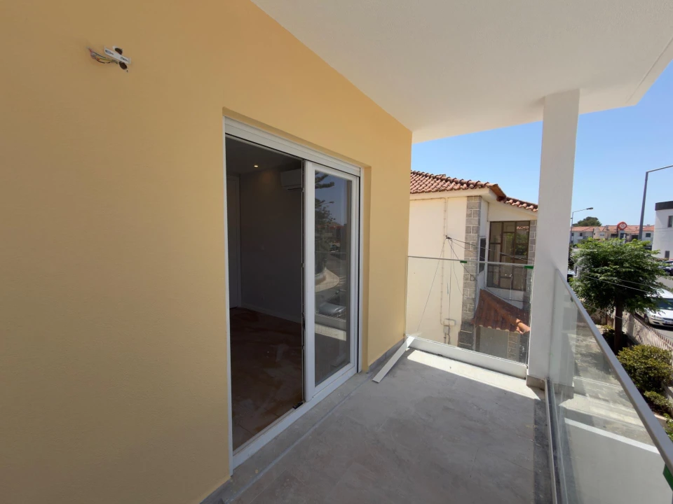 Apartamento T2 para Venda em Carcavelos e Parede Foto 27
