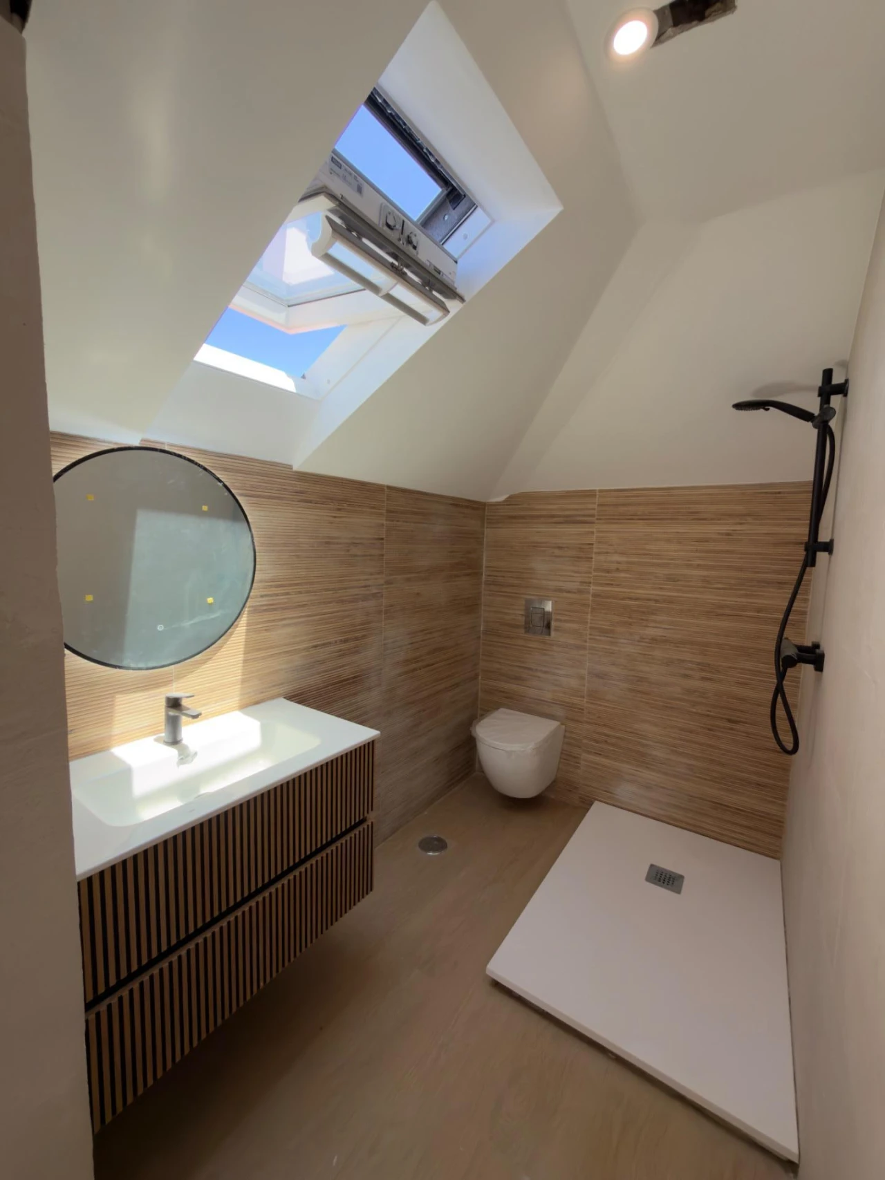 Apartamento T2 para Venda em Carcavelos e Parede Foto 35