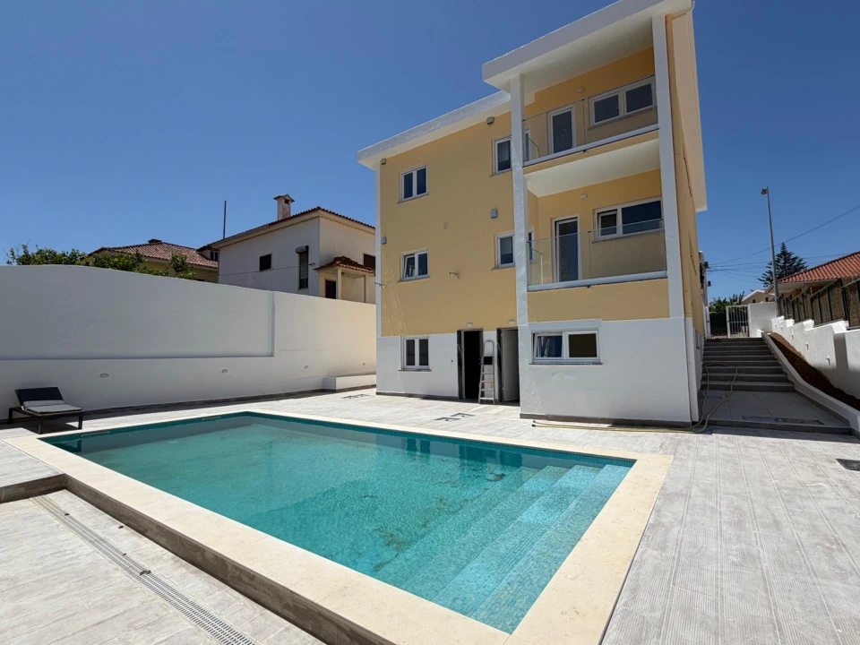 Apartamento T2 para Venda em Carcavelos e Parede Foto 45