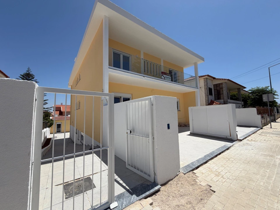 Apartamento T2 para Venda em Carcavelos e Parede Foto 47