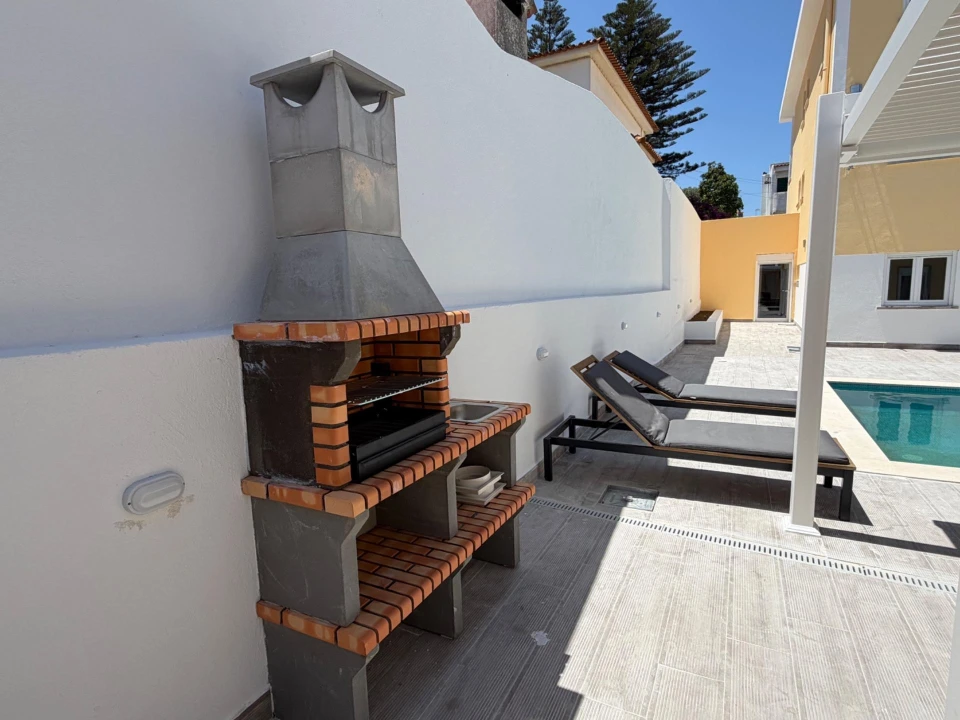 Apartamento T2 para Venda em Carcavelos e Parede Foto 48