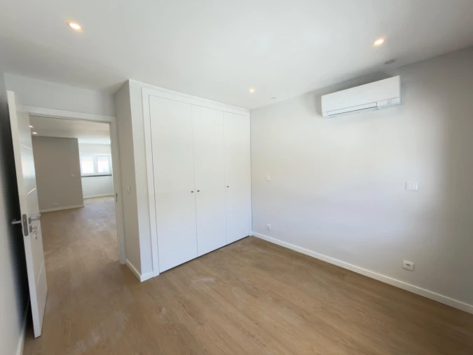 Apartamento T1 para Venda em Carcavelos e Parede Foto 27