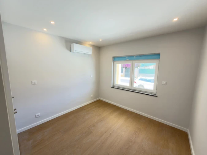 Apartamento T1 para Venda em Carcavelos e Parede Foto 32