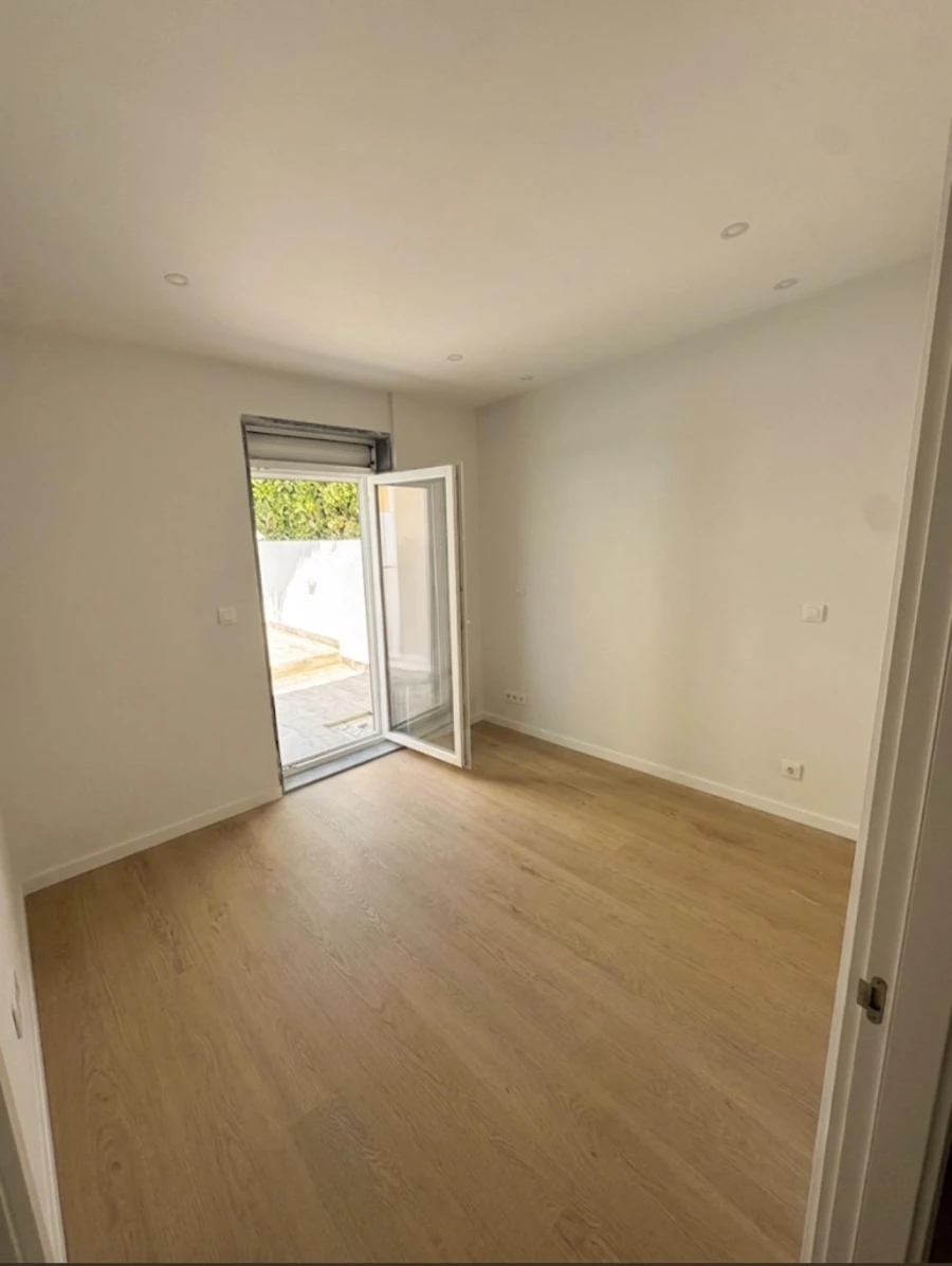 Moradia T1 para Venda em Carcavelos e Parede Foto 7