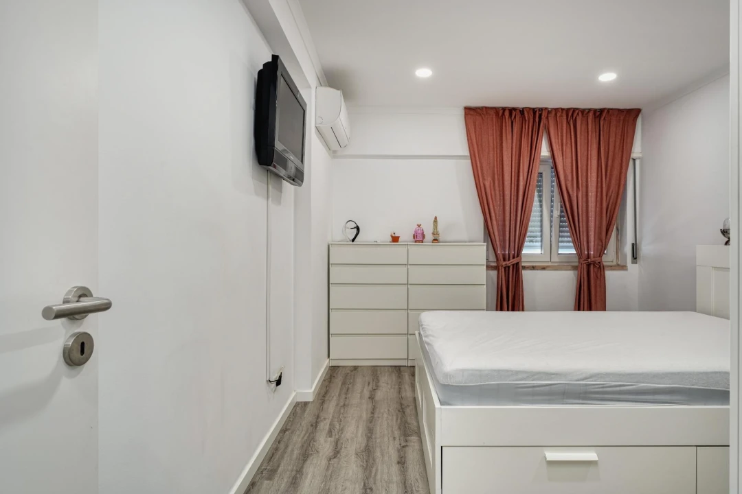Apartamento T3 para Venda em Seixal, Arrentela e Aldeia de Paio Pires Foto 4