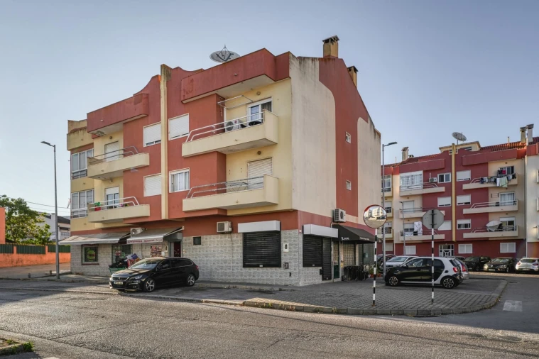Apartamento T3 para Venda em Seixal, Arrentela e Aldeia de Paio Pires Foto 25
