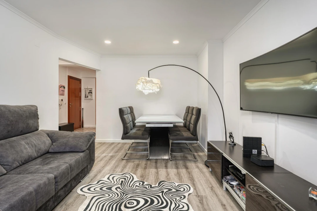 Apartamento T3 para Venda em Seixal, Arrentela e Aldeia de Paio Pires Foto 8
