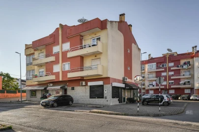 Apartamento T3 para Venda em Seixal, Arrentela e Aldeia de Paio Pires