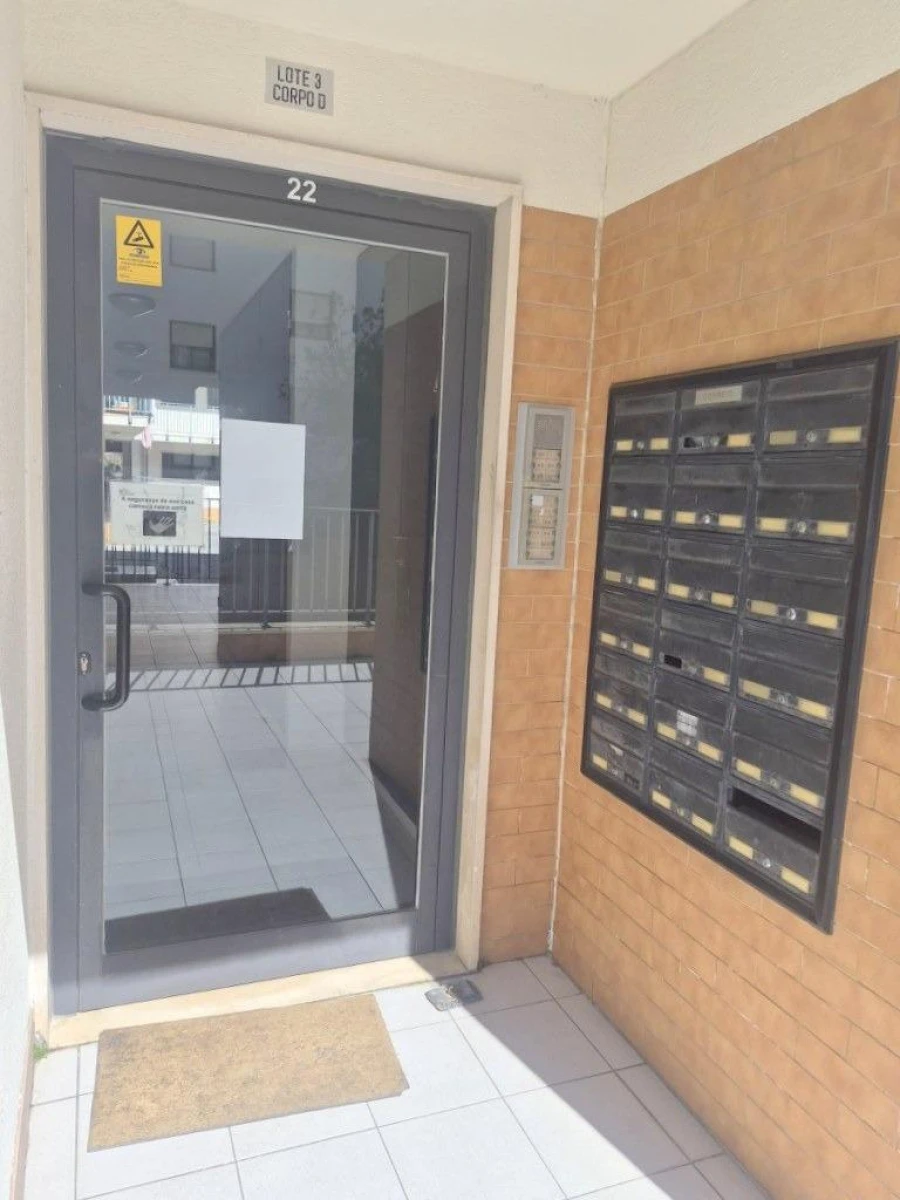 Apartamento T2 para Venda em Santa Clara Foto 4