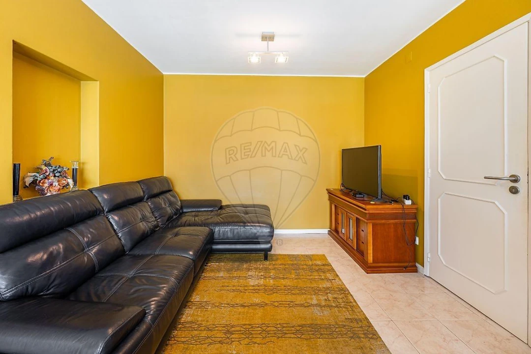 Apartamento T4 para Venda em Paranhos Foto 16