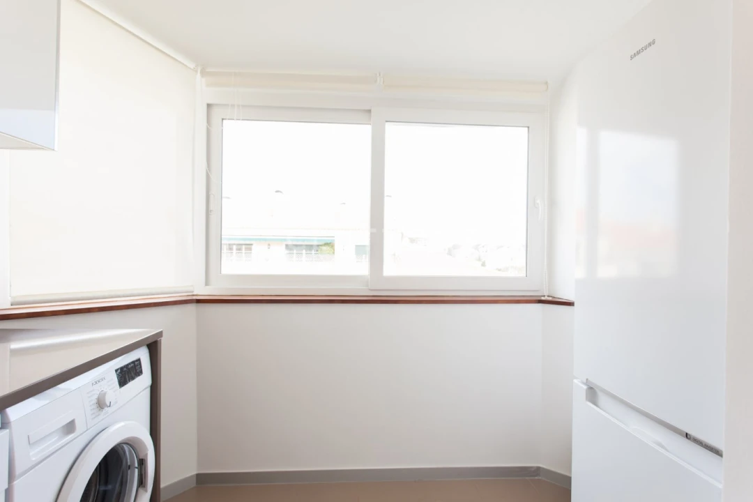 Apartamento T3 para Venda em Carcavelos e Parede Foto 9