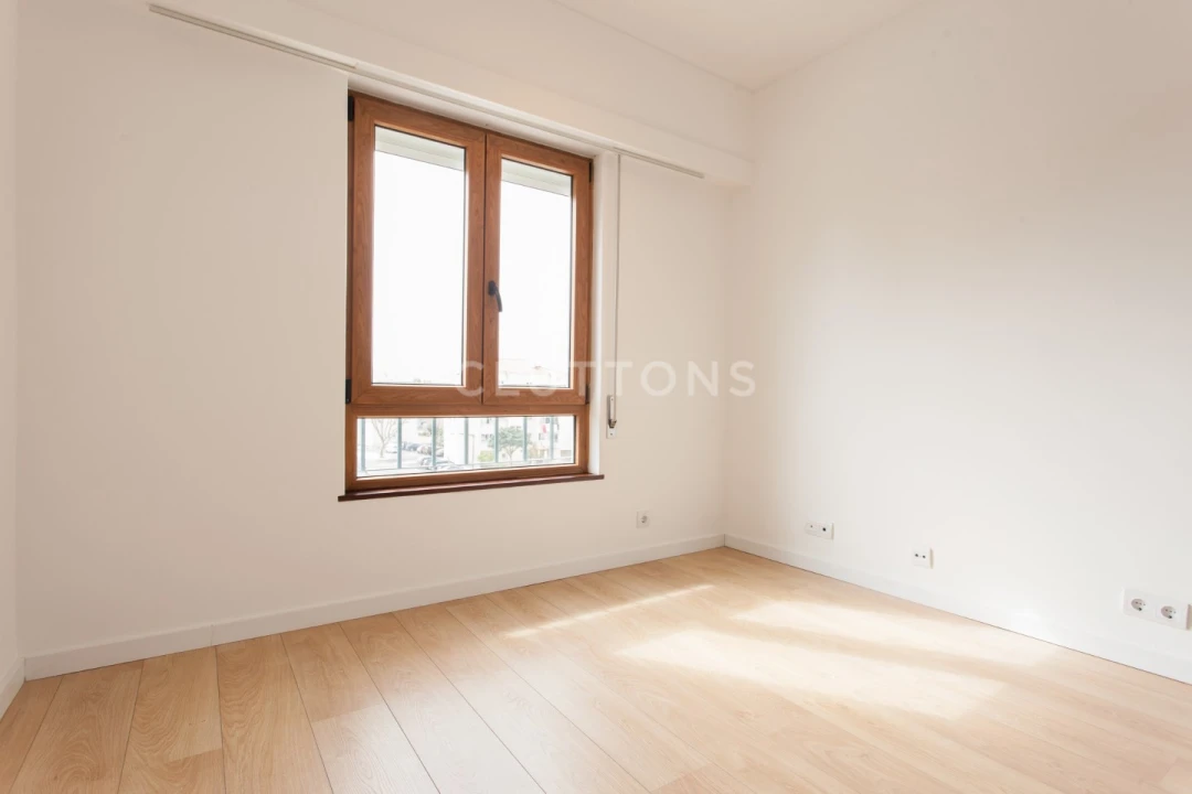 Apartamento T3 para Venda em Carcavelos e Parede Foto 12