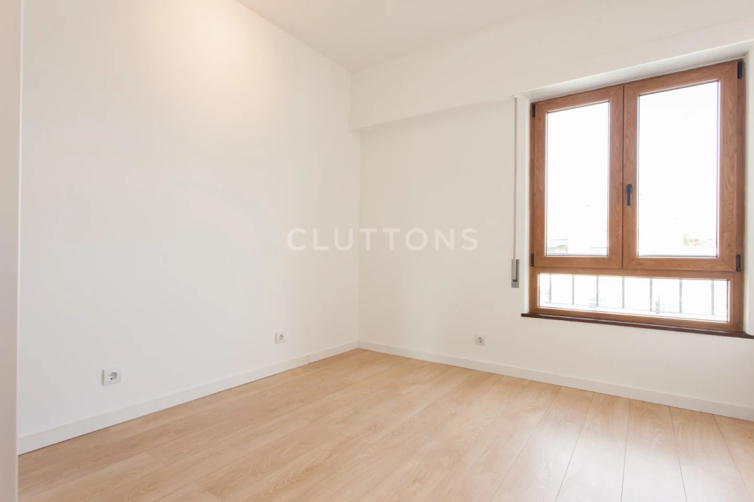 Apartamento T3 para Venda em Carcavelos e Parede Foto 17