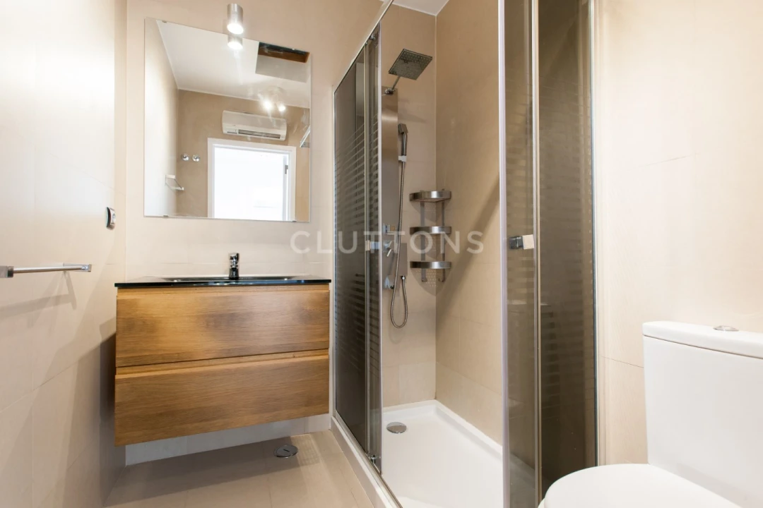 Apartamento T3 para Venda em Carcavelos e Parede Foto 5