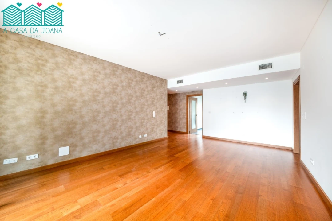 Apartamento T2 para Venda em Odivelas Foto 12