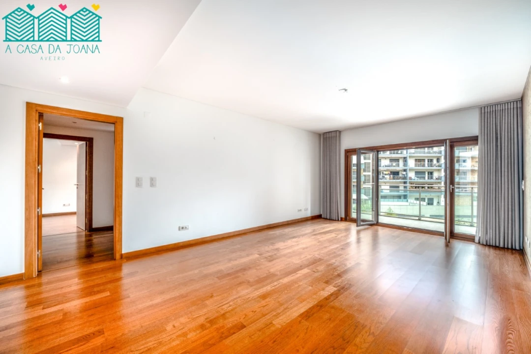 Apartamento T2 para Venda em Odivelas Foto 13