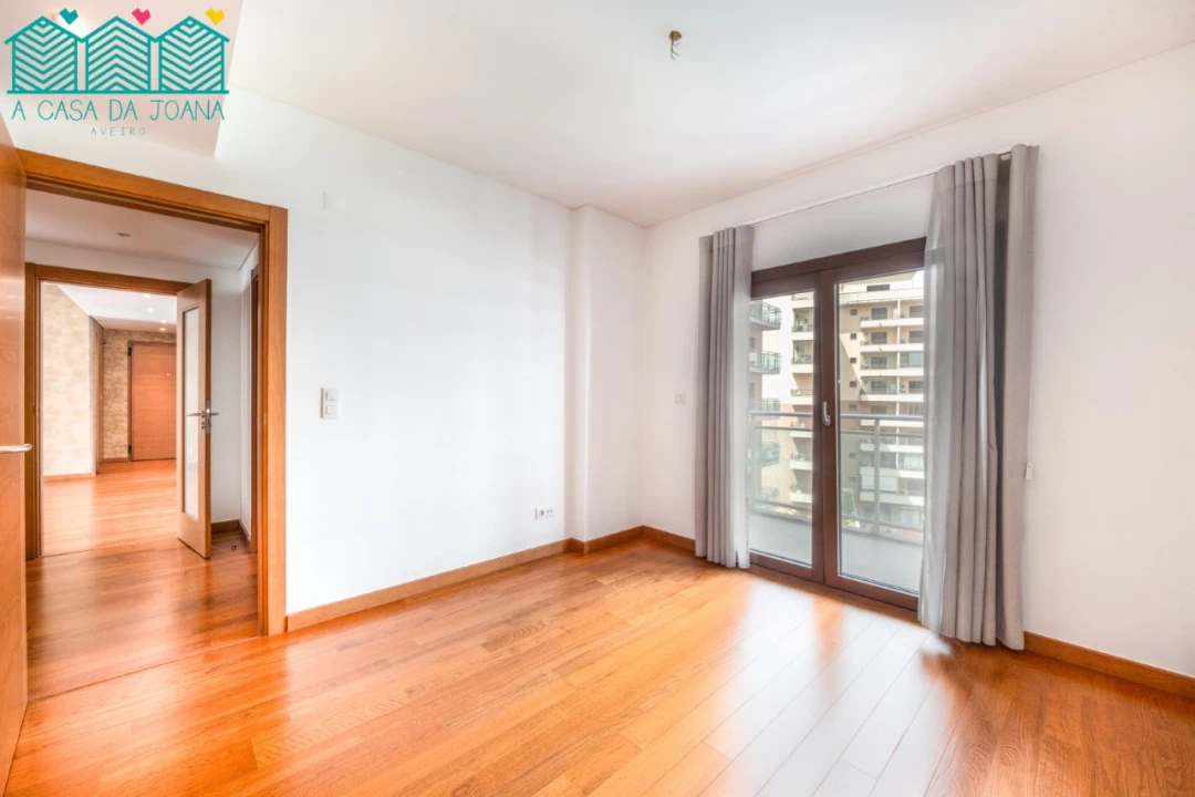 Apartamento T2 para Venda em Odivelas Foto 30