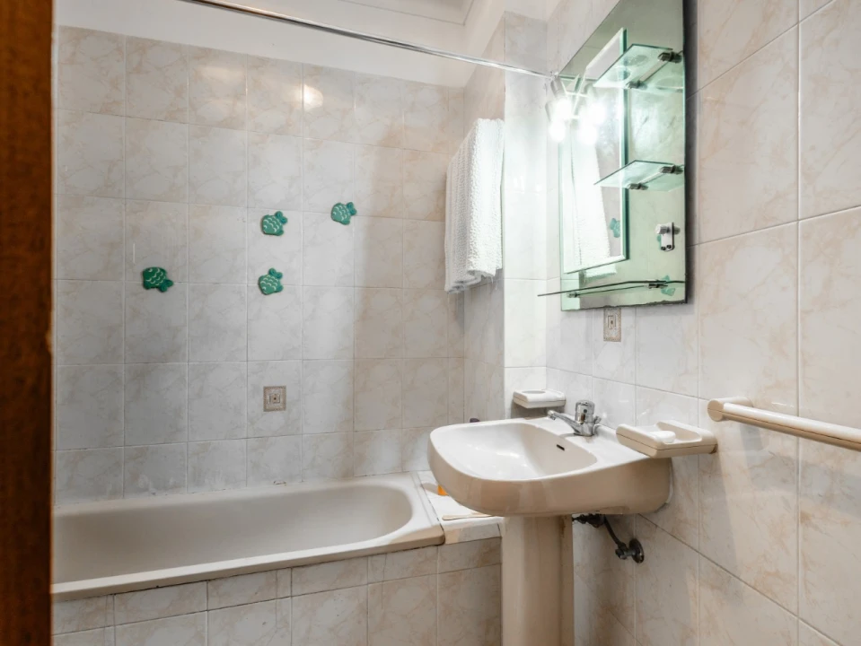 Apartamento T3 para Venda em Tavarede Foto 6