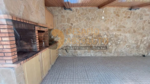 Moradia T3 para Venda em Sesimbra (Castelo)