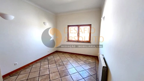 Moradia T3 para Venda em Sesimbra (Castelo)