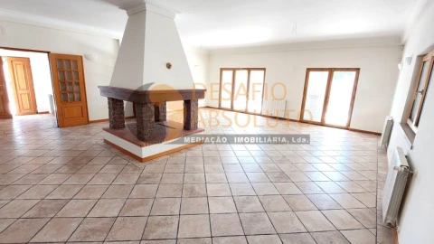 Moradia T3 para Venda em Sesimbra (Castelo)