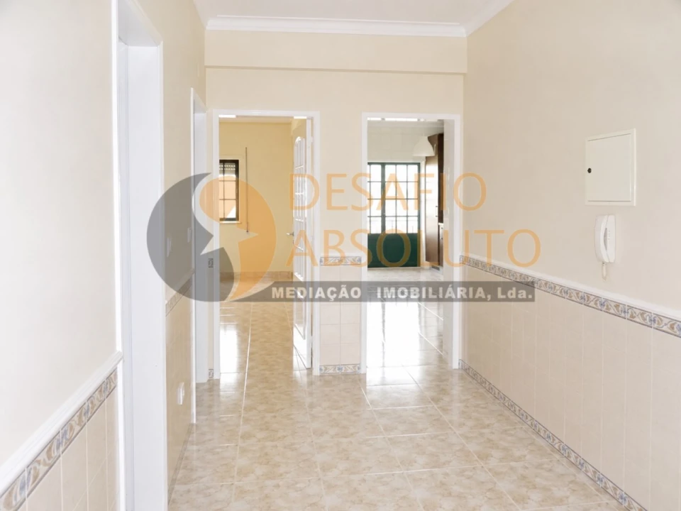 Apartamento T2 para Venda em Pinhal Novo Foto 2