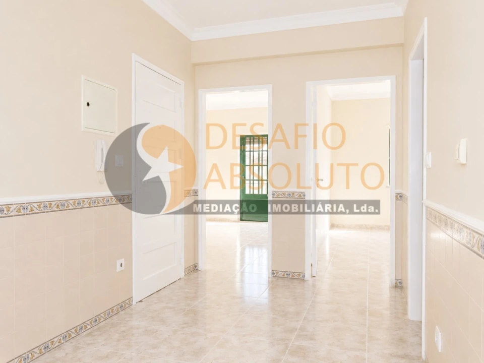Apartamento T2 para Venda em Pinhal Novo Foto 3
