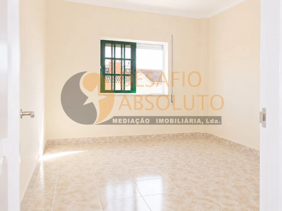 Apartamento T2 para Venda em Pinhal Novo Foto 13