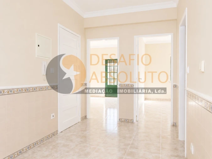 Apartamento T2 para Venda em Pinhal Novo Foto 3