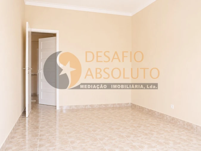 Apartamento T2 para Venda em Pinhal Novo Foto 14